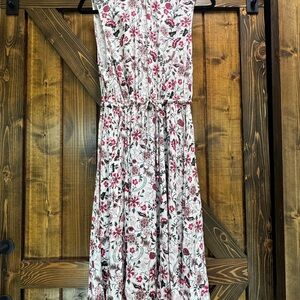 Torrid White Floral Above Knee Dress with Pink & Black Accents Size 00 (M)